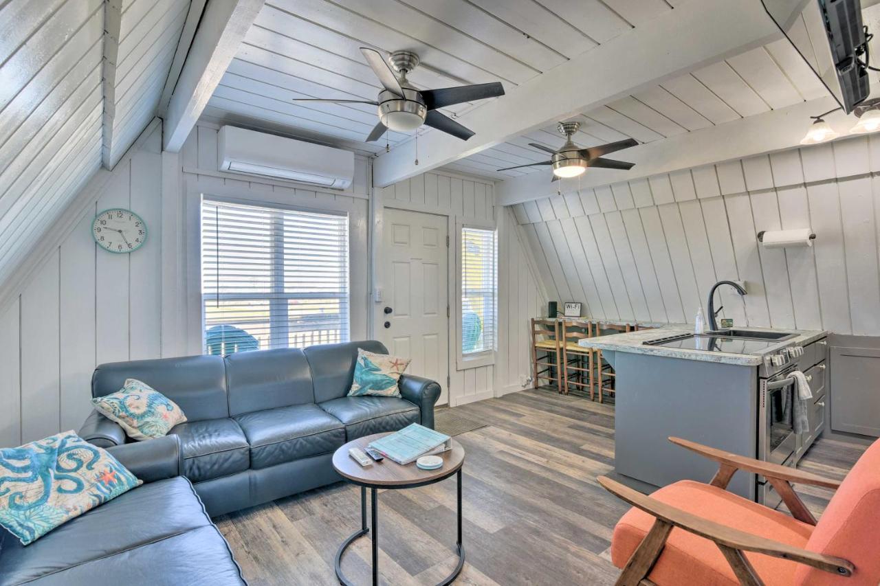 A-Frame Home With Deck - 2 Blocks To Surfside Beach! Eksteriør billede