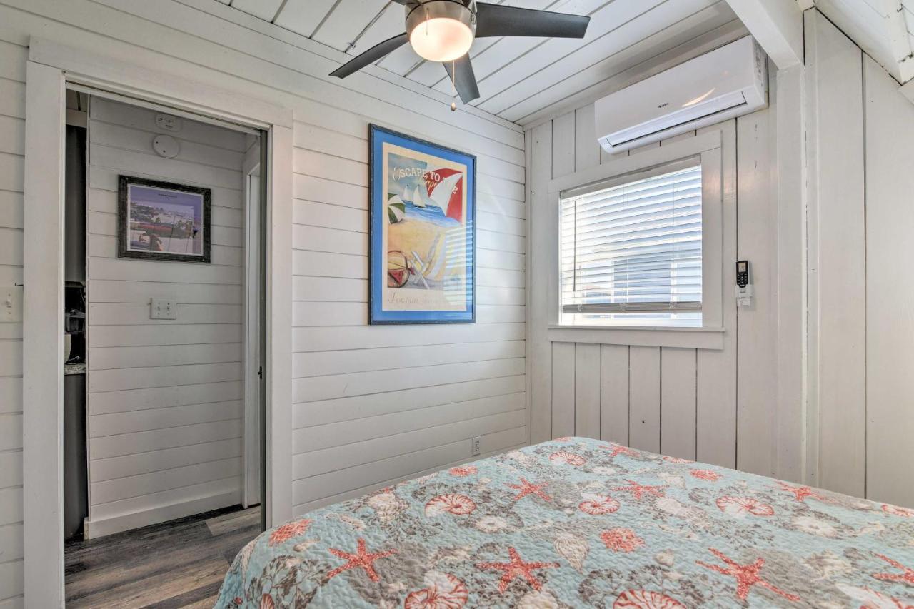 A-Frame Home With Deck - 2 Blocks To Surfside Beach! Eksteriør billede