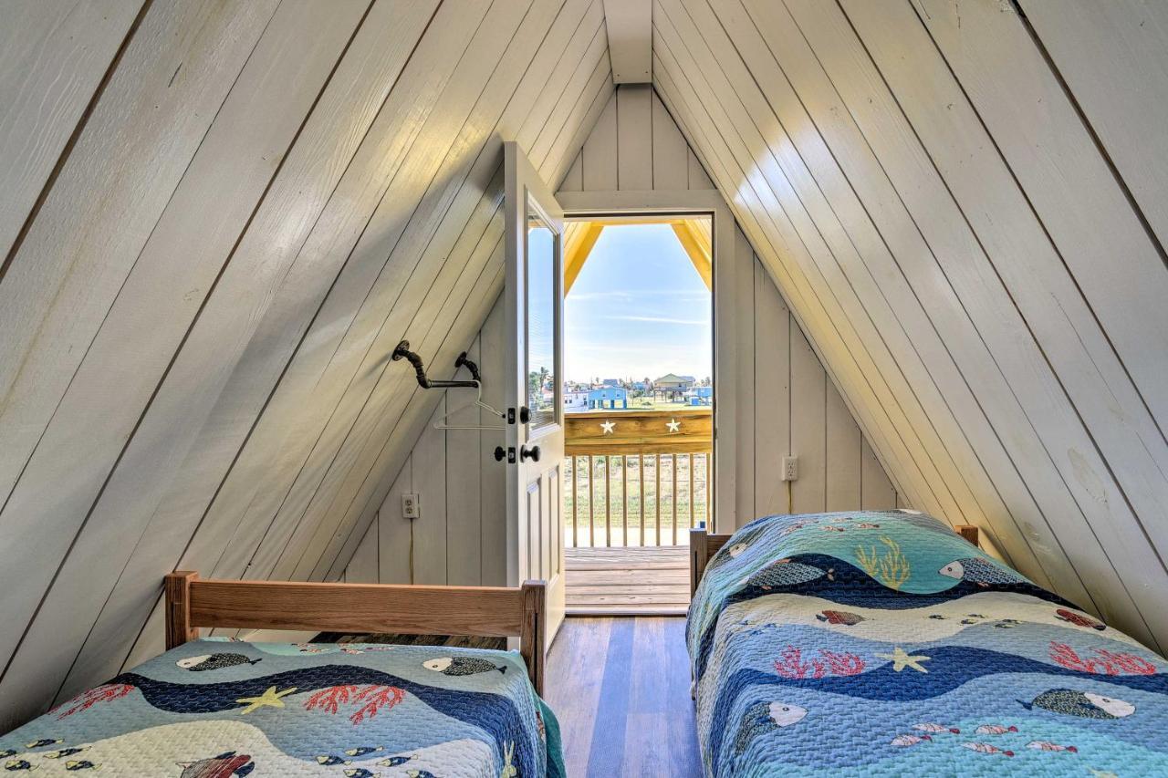 A-Frame Home With Deck - 2 Blocks To Surfside Beach! Eksteriør billede